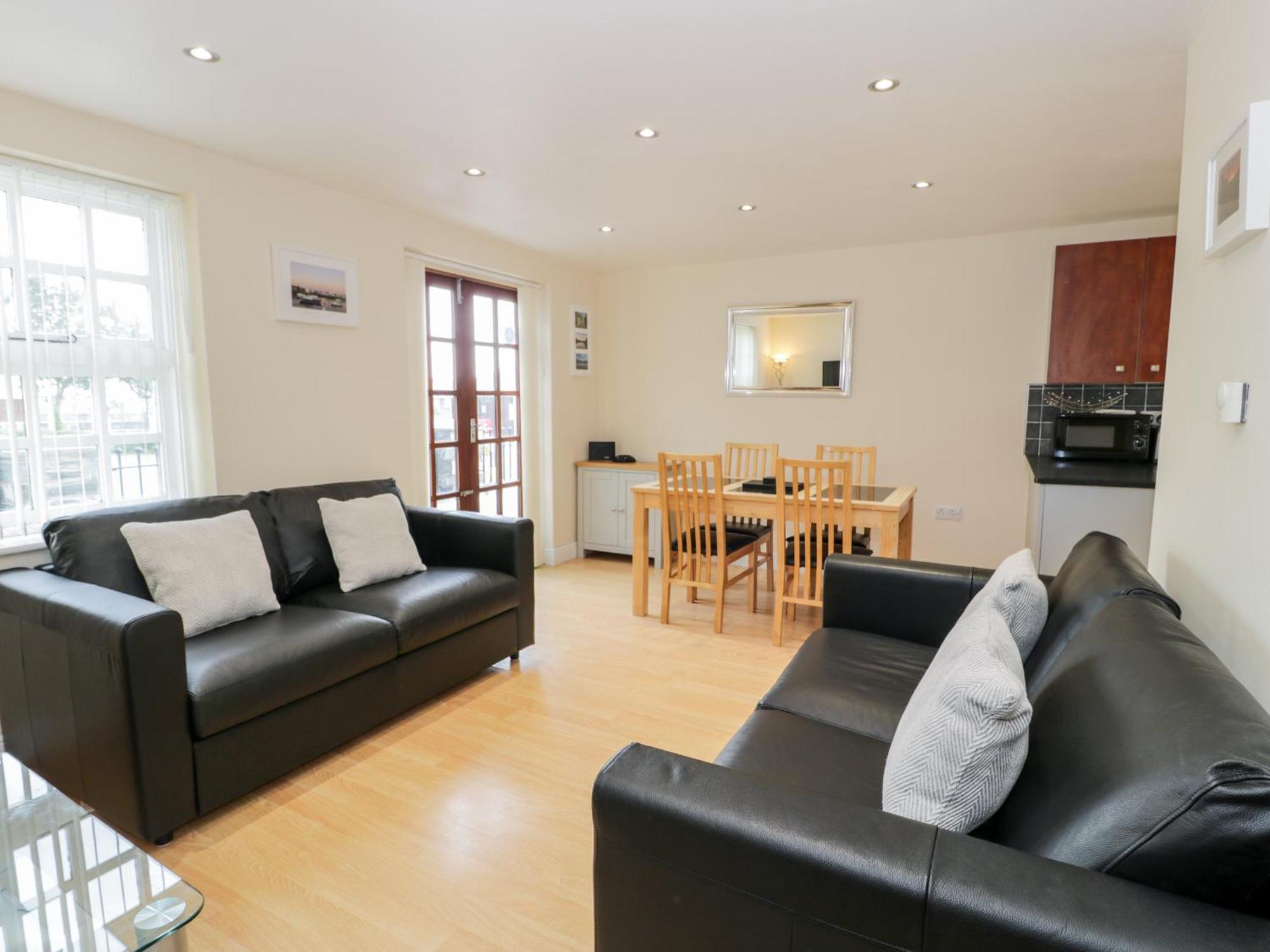 Whistle Stop Apartment Porthmadog Exterior photo